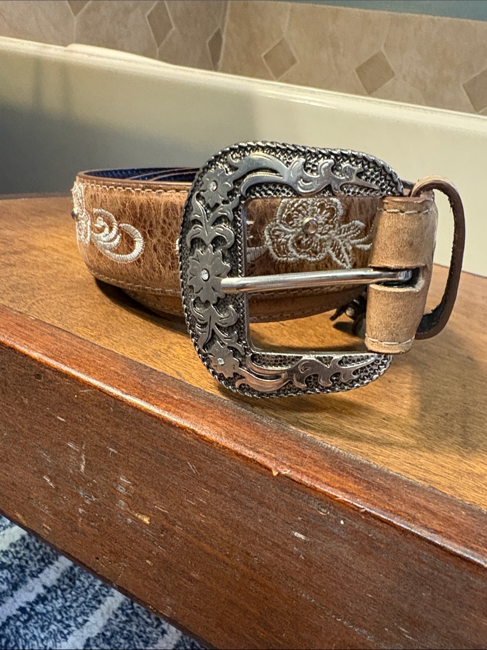 Women’s Shyanne | Embroidered Leather Belt with Silver Buckle | L - Picture 3 of 16